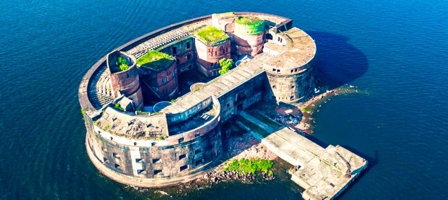 Город-порт Кронштадт, Россия