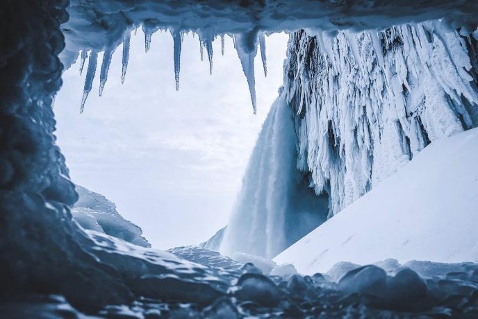 Ниагарский водопад замерз